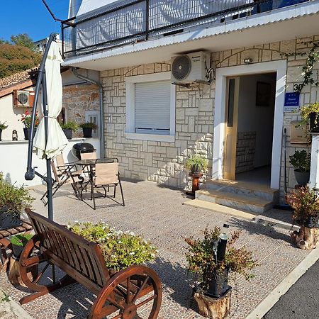 Nostress Apartment 普拉 外观 照片