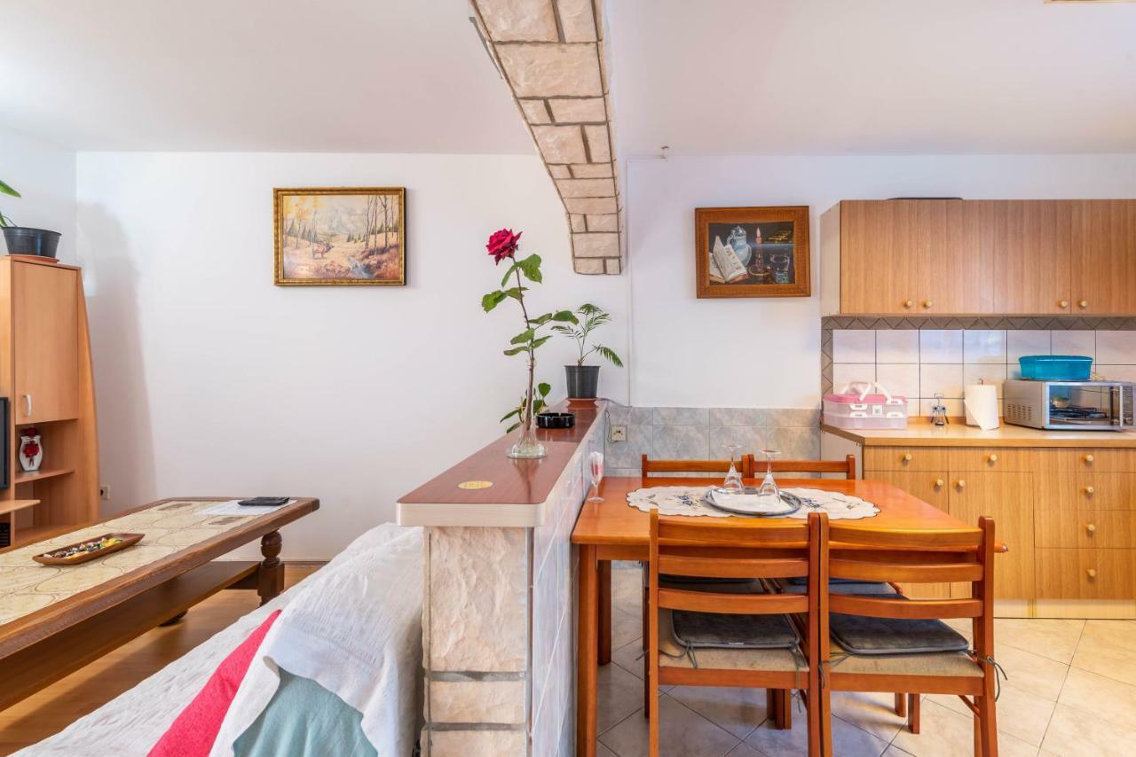 Nostress Apartment 普拉 外观 照片